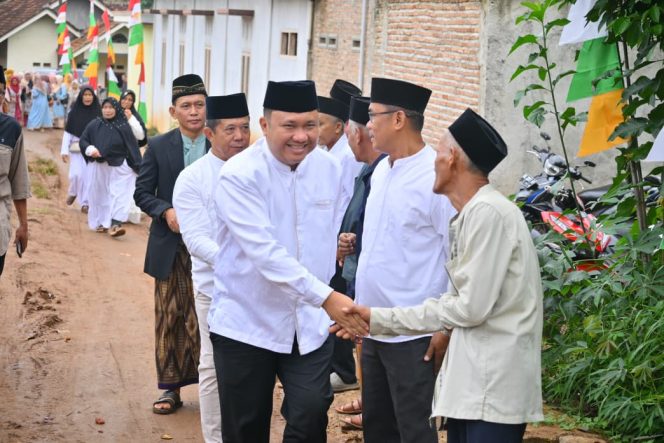 
 Wakil Bupati Pesawaran Hadiri Peringatan Isra Mi’raj Nabi Muhammad SAW di Ponpes Alwujudi
