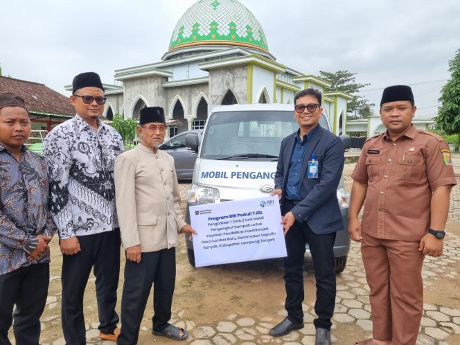 
 Bri Cabang bandarjaya melalui BRI Peduli salurkan mobil sampah