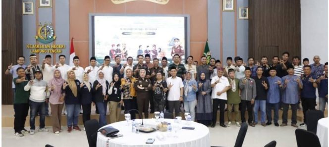 
 Kejari Lamteng Adakan Silaturahmi Ramadhan 1447 H Bersama Insan Pers dan LSM