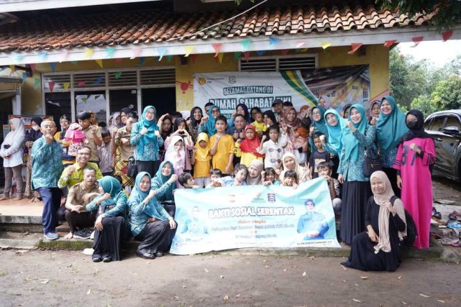 
 Ketua TP PKK Kota Metro Kunjungi Rumah Fiki, Apresiasi Aktivitas Anak Disabilitas