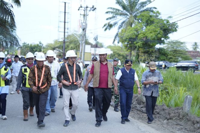 
 Groundbreaking pembangunan jalan rigid beton ruas Bangun Rejo–Kalirejo