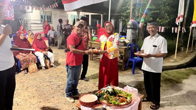 
 Potong Tumpeng Hingga Doa Bersama serta pembagian hadiah.