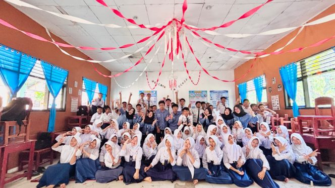 
 Mahasiswa KKN UM Metro Dampingi Pembentukan Organisasi OSIS di Sekolah