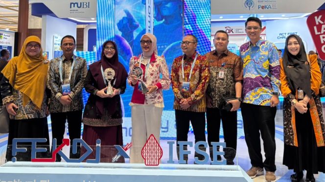 
 Kota Metro Raih Penghargaan TPID Terbaik Kategori Kota, Bersanding dengan Lampung sebagai Juara Sumatera